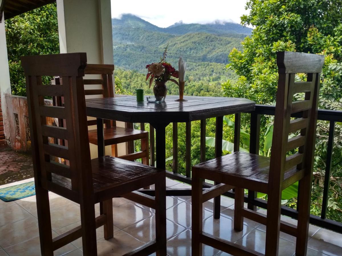 Made Homestay Munduk Екстер'єр фото